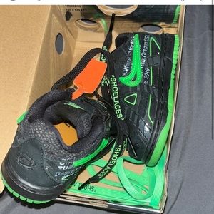 RE LIST !!! OFF WHITE NIKES